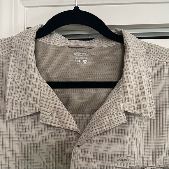 Columbia Men's Lightweight Button Up Shirt Lightweight Tan/Green Size XXL - Picture 6 of 7